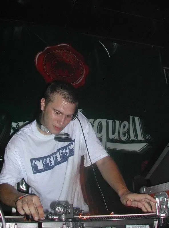 DJ Kita mixing on vinyl at Jančovka, 2001